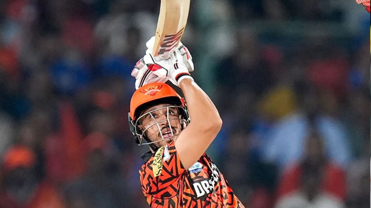 Abhinav Manohar: SRH के संकट में बने संकटमोचन खराब स्थिति में किया शानदार प्रदर्शन Abhinav Manohar: SRH के संकट में बने संकटमोचन खराब स्थिति में किया शानदार प्रदर्शन