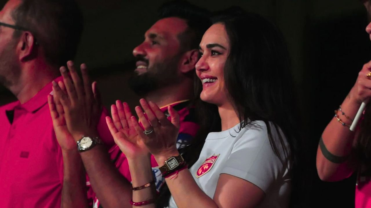 Priyanka Zinta: Punjab Kings की सह मालकिन और टीम की सबसे बड़ी समर्थक Priyanka Zinta: Punjab Kings की सह मालकिन और टीम की सबसे बड़ी समर्थक