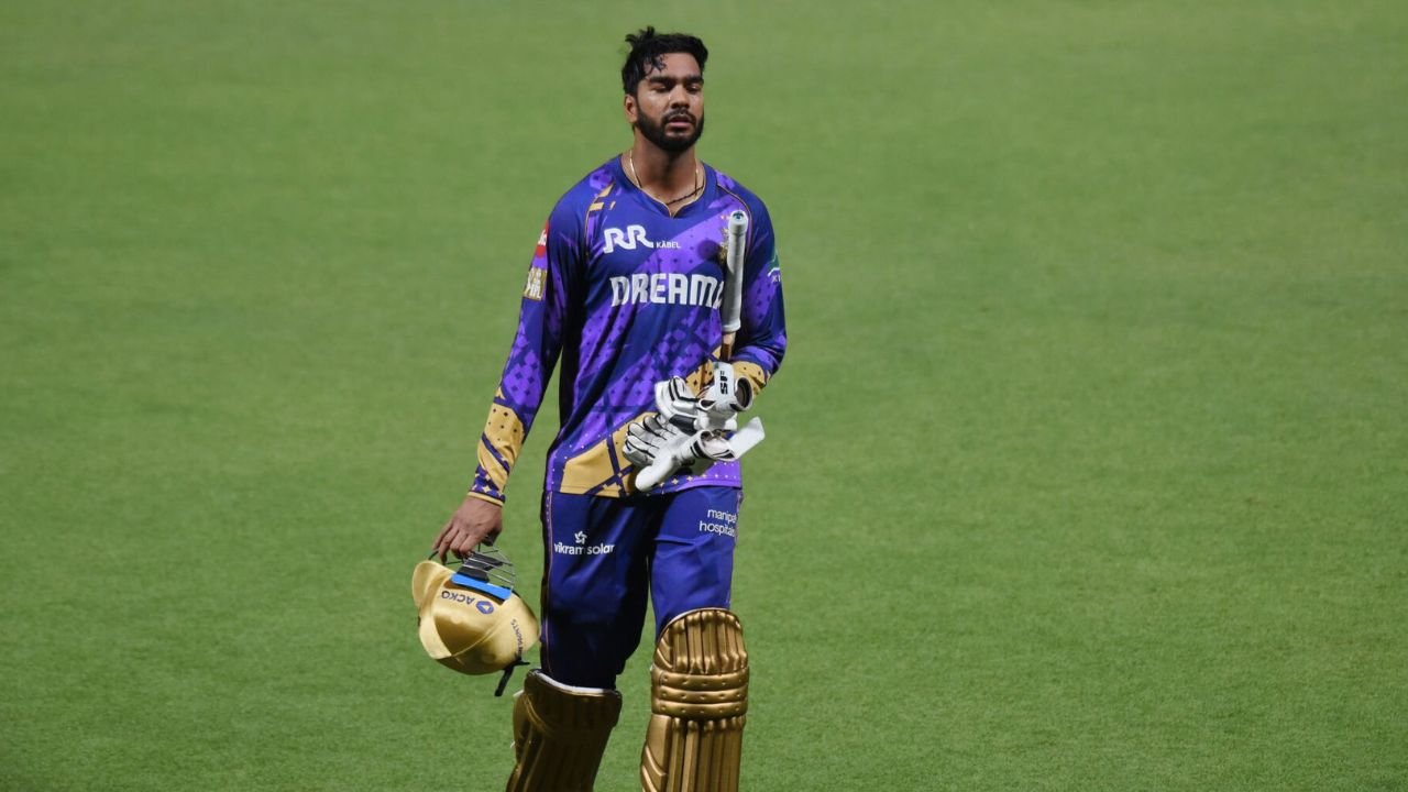 IPL 2025: KKR के ऑलराउंडर वेंकटेश अय्यर एक बार फिर सस्ते में आउट हुए IPL 2025: KKR के ऑलराउंडर वेंकटेश अय्यर एक बार फिर सस्ते में आउट हुए