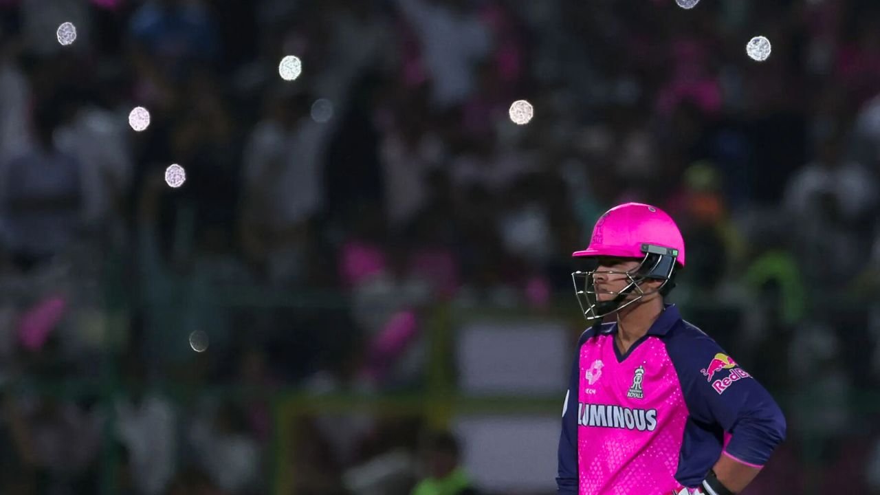IPL 2025: जयपुर में होगा महासंग्राम मुंबई की विजयरथ से टकराएंगी राजस्थान की नवजवान तूफ़ान Vaibhav Suryavanshi IPL 2025: जयपुर में होगा महासंग्राम मुंबई की विजयरथ से टकराएंगी राजस्थान की नवजवान तूफ़ान Vaibhav Suryavanshi