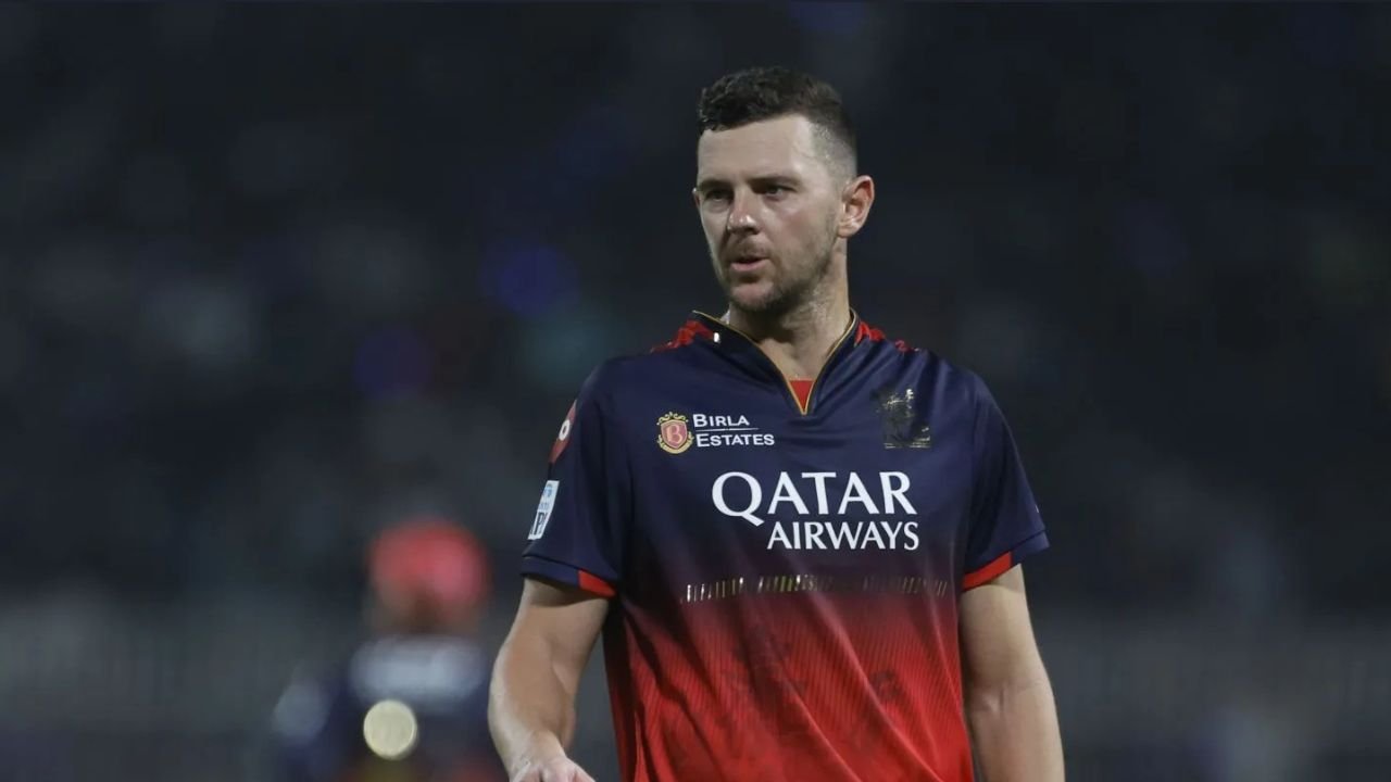 IPL 2025: RCB को लगा बड़ा झटका, जोश हेज़लवुड के बिना आगे का सफर मुश्किल IPL 2025: RCB को लगा बड़ा झटका, जोश हेज़लवुड के बिना आगे का सफर मुश्किल