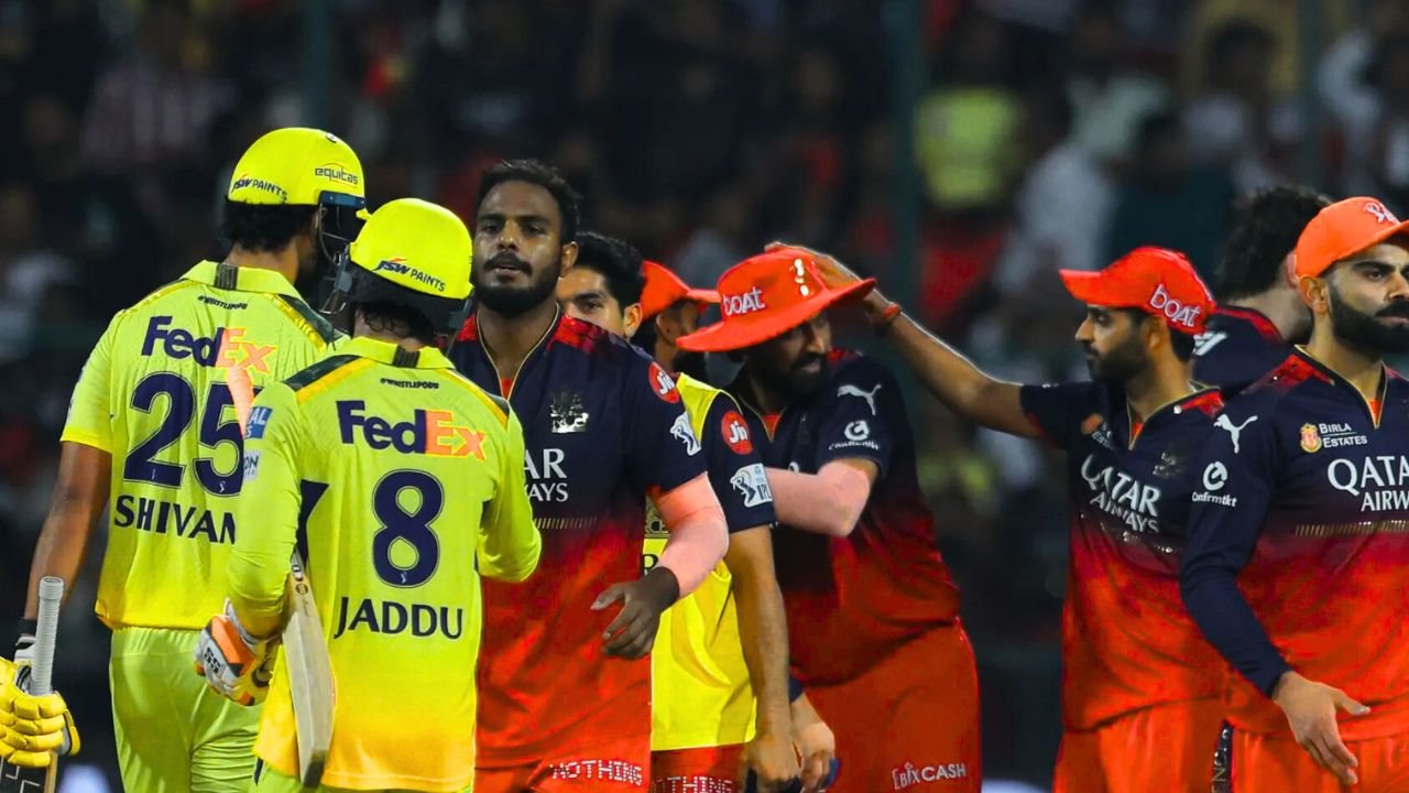 RCB की धमाकेदार पारी: कोहली और बेटेल की जोड़ी के बाद शेपर्ड का आक्रामक अर्धशतक RCB की धमाकेदार पारी: कोहली और बेटेल की जोड़ी के बाद शेपर्ड का आक्रामक अर्धशतक