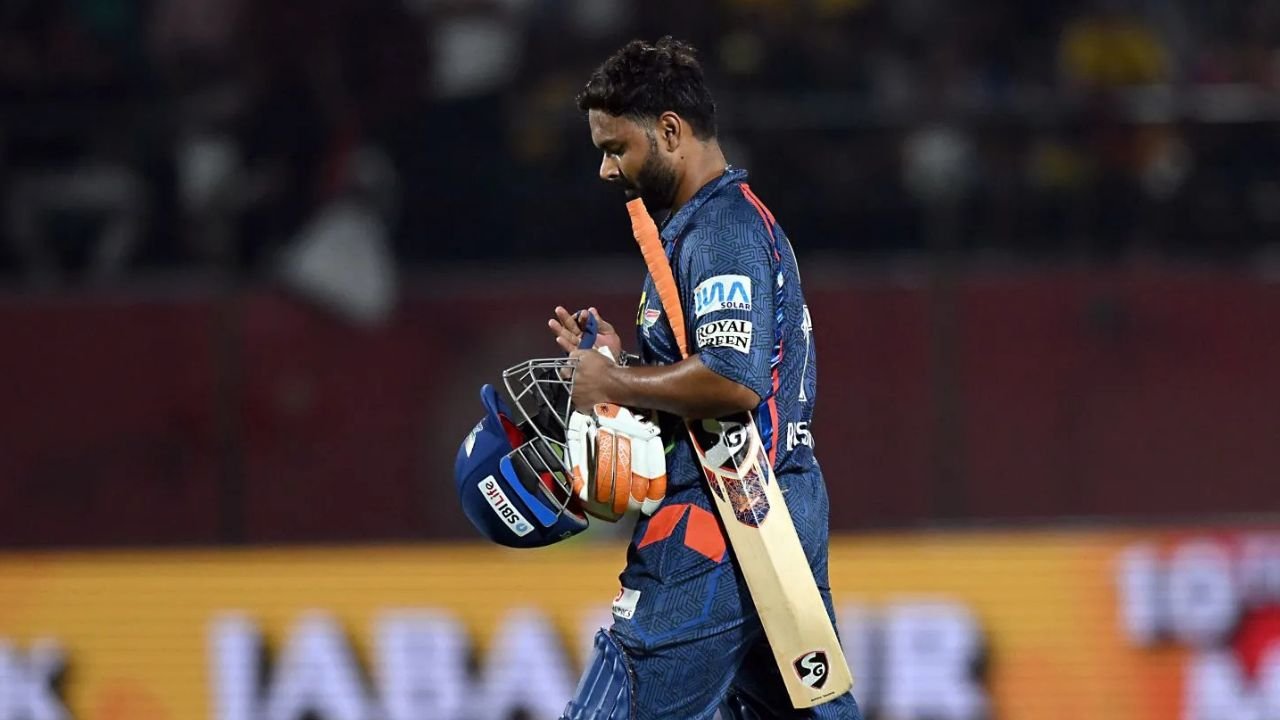 गुस्से में दिखे ऋषभ पंत आरोन फिंच ने दी चौंकाने वाली सलाह कप्तानी छोड़ें या विकेटकीपिंग गुस्से में दिखे ऋषभ पंत आरोन फिंच ने दी चौंकाने वाली सलाह कप्तानी छोड़ें या विकेटकीपिंग