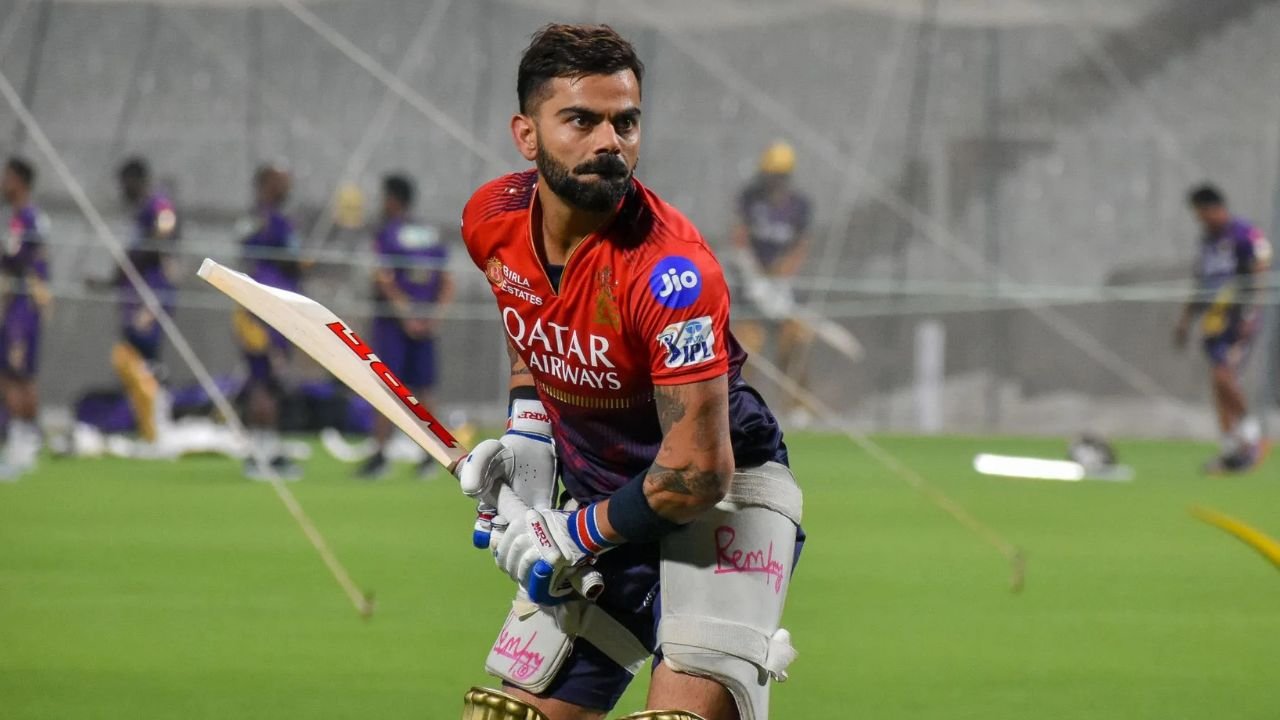 ओलंपिक एथलीट की तरह ट्रेनिंग करने वाले पहले क्रिकेटर बने VIRAT KOHLI शंकर बसु का खुलासा ओलंपिक एथलीट की तरह ट्रेनिंग करने वाले पहले क्रिकेटर बने VIRAT KOHLI शंकर बसु का खुलासा