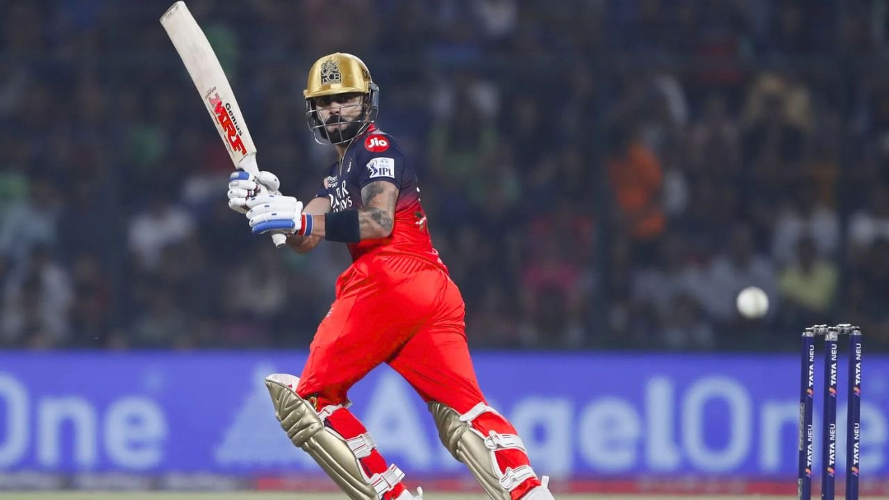 Virat Kohli का बड़ा खुलासा: इस दिग्गज खिलाड़ी ने बदली मेरी किस्मत RCB में शुरुआती दिनों में Virat Kohli का बड़ा खुलासा: इस दिग्गज खिलाड़ी ने बदली मेरी किस्मत RCB में शुरुआती दिनों में