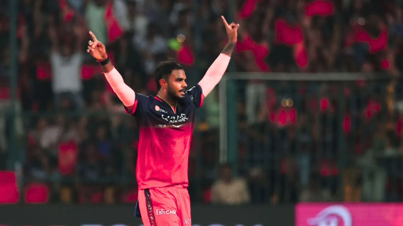 धोनी का समीक्षा प्रयास नाकाम यश दयाल ने अंतिम ओवर में किया शानदार प्रदर्शन RCB ने CSK को हराया धोनी का समीक्षा प्रयास नाकाम यश दयाल ने अंतिम ओवर में किया शानदार प्रदर्शन RCB ने CSK को हराया