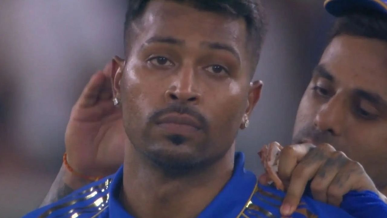 IPL 2025: हार्दिक पंड्या की आंखों में आंसू, पंजाब से हारकर टूर्नामेंट से बाहर हुई मुंबई इंडियंस IPL 2025: हार्दिक पंड्या की आंखों में आंसू, पंजाब से हारकर टूर्नामेंट से बाहर हुई मुंबई इंडियंस